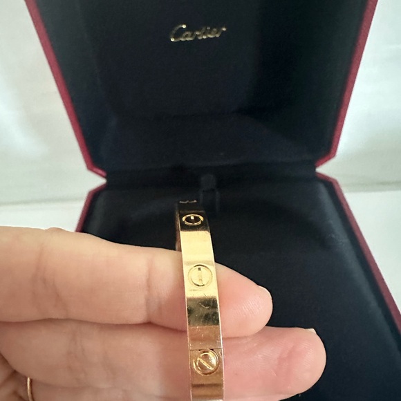Cartier rose gold LOVE bracelet size 17 - Picture 5 of 6